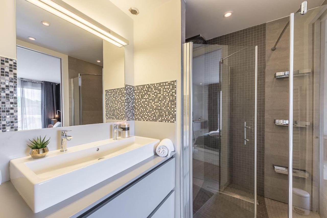 Annecy Lake, Luxury Top Floor Apartment - Lla Selections By Location Lac 안시 외부 사진
